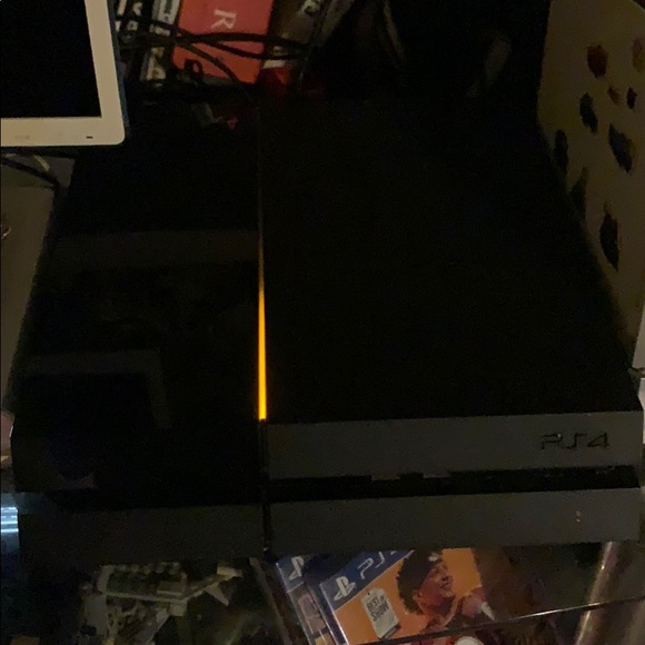 Ps4 Bundle - Picture 2 of 4